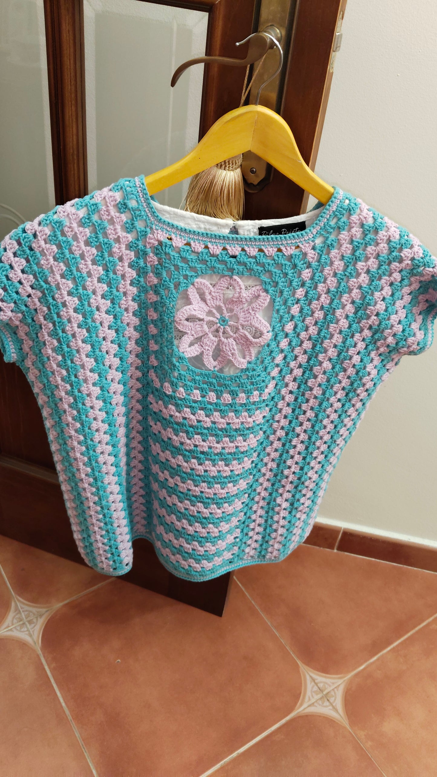 Blusa Crochet FLOR DE AGUA